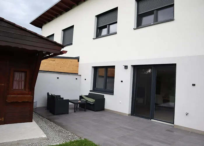 Von Werner Schlatt (Vocklabruck)